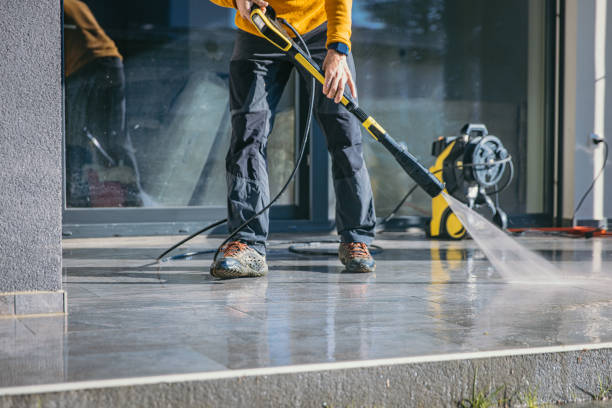 Best Pool Deck Cleaning  in Moodus, CT
